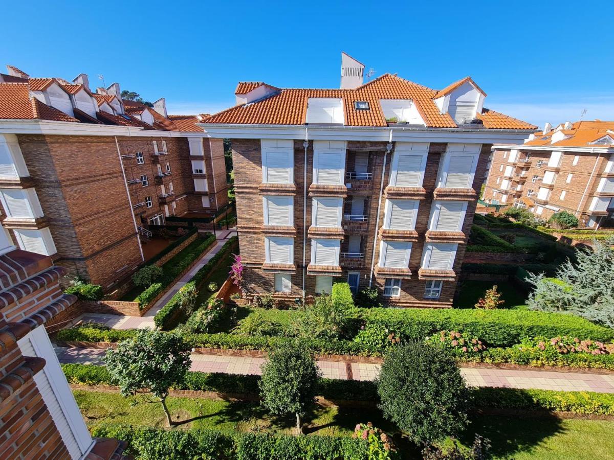 Noja. Piso En Noja A 5 Minutos De La Playa De Ris Apartment Exterior photo