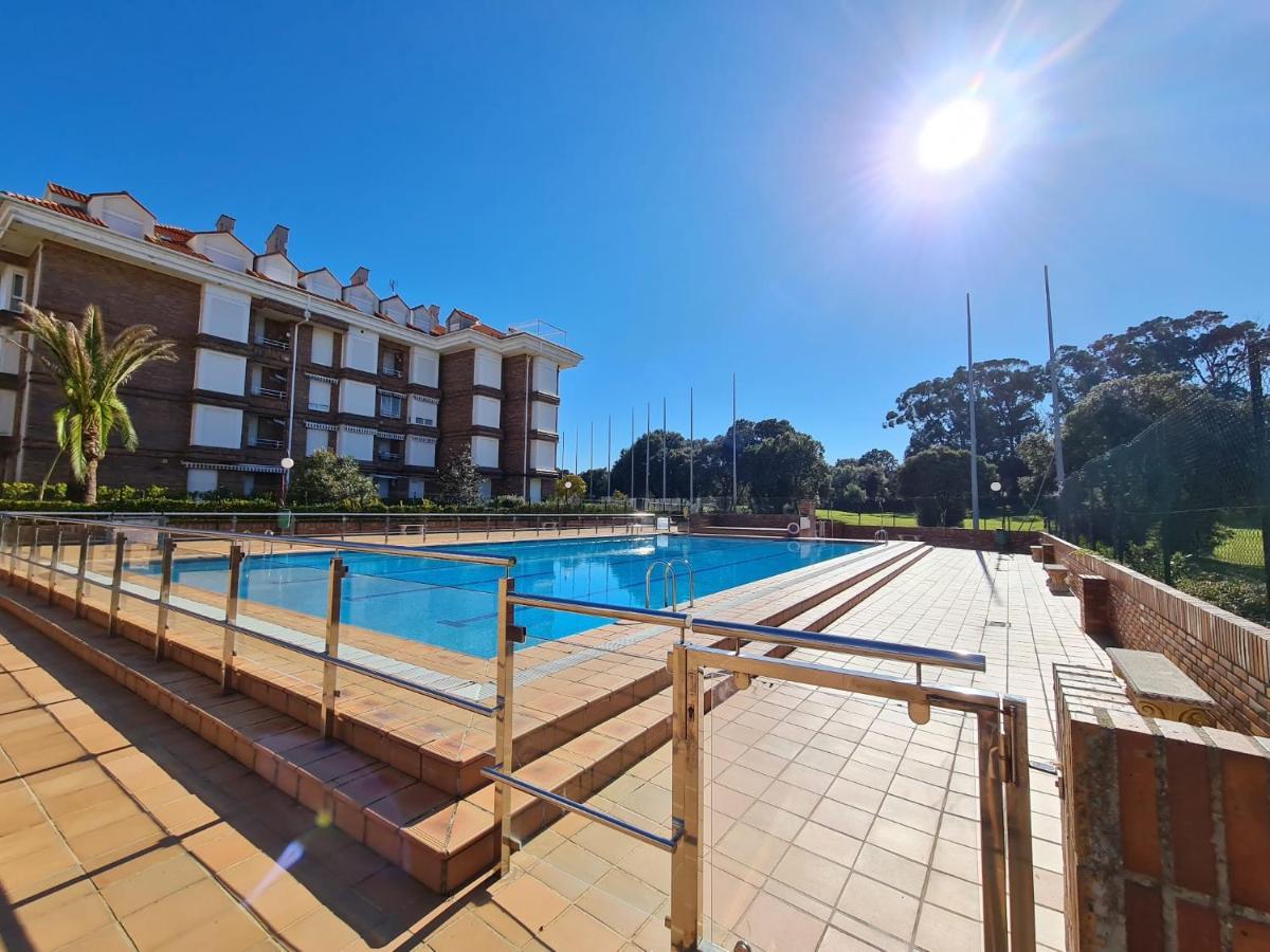 Noja. Piso En Noja A 5 Minutos De La Playa De Ris Apartment Exterior photo